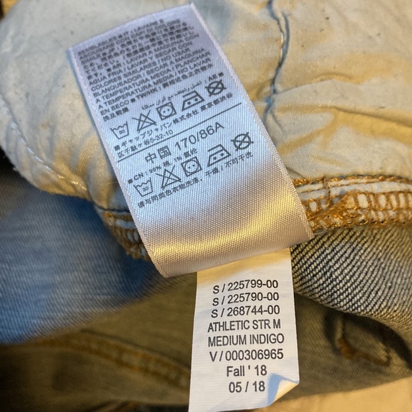 Gap Mens 34x30 Athletic Fit Denim Jeans NWOT - Picture 7 of 7